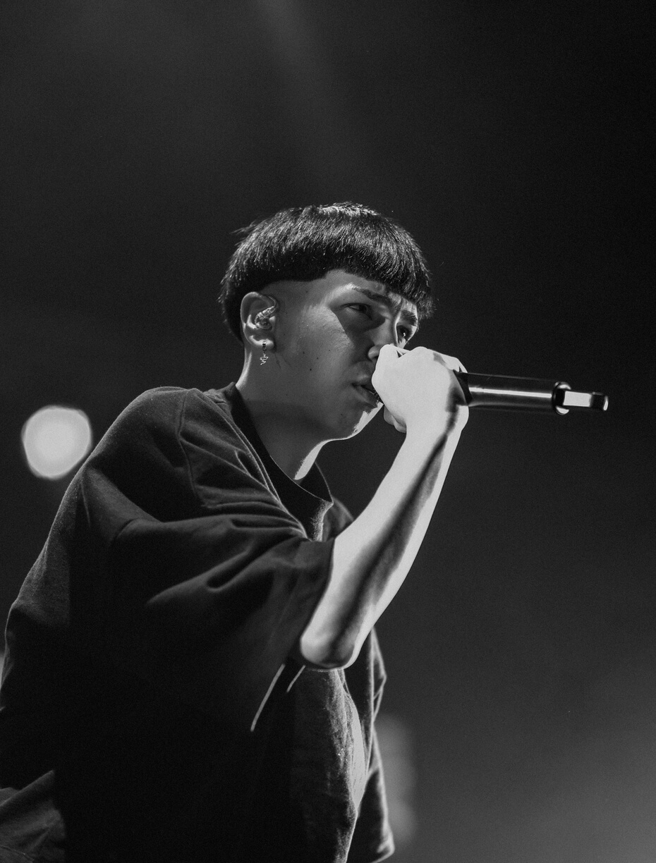Milo J performance